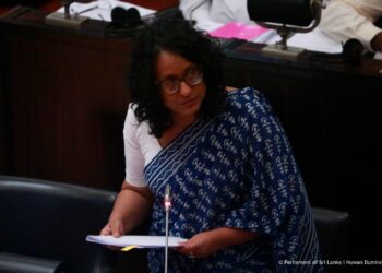 போலியான விடயங்களை சமூகமயப்படுத்த வேண்டாம் : பிரதமர்