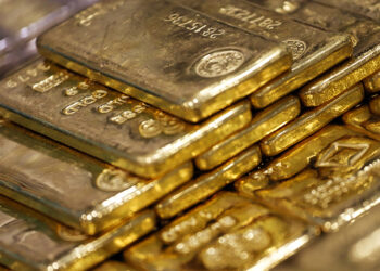 4 கிலோ தங்கத்துடன் இருவர் கைது!