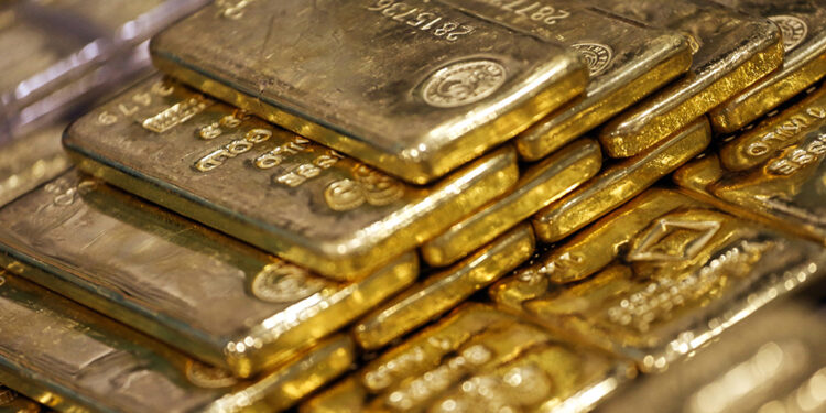 4 கிலோ தங்கத்துடன் இருவர் கைது!