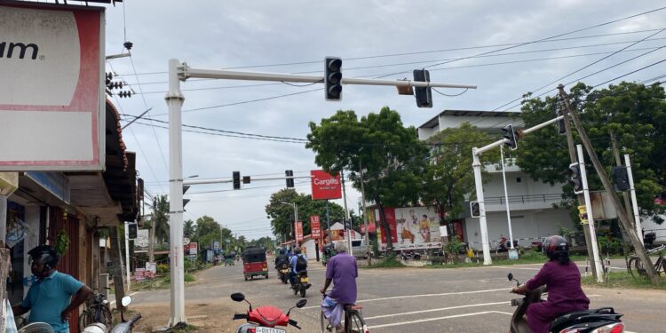 கட்டணம் நிலுவையில் கோப்பாய் சந்தி சமிக்ஞை விளக்கின் மின்சாரம் கட்
