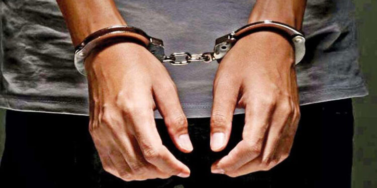 அரச காணியில் விவசாயம் செய்ய அனுமதிக்க இலஞ்சம் :கமநல சேவைகள் நிலைய அதிகாரி கைது!