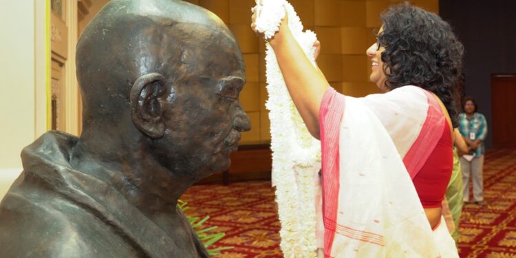 காந்தி ஜெயந்தி கொண்டாட்டத்தில் பிரதமர்!