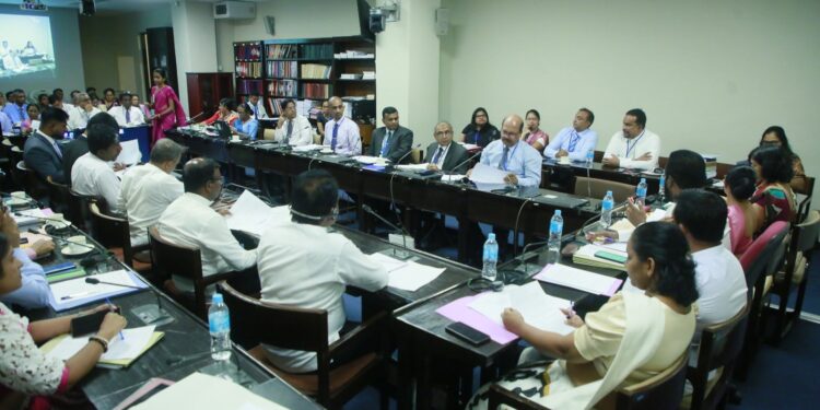 வரவு செலவுத்திட்ட முன்மொழிவுகளின் முன்னேற்றம் குறித்த கலந்துரையாடல்