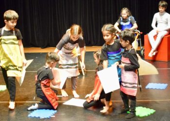 சிறுவர் நாடகப் போட்டி