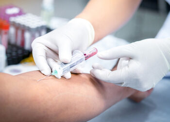 இரத்தப் பரிசோதனை அவசியம்