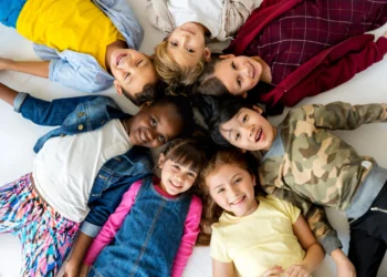 ஒரு நாட்டின் உயிர்நாடி சிறுவர்களே – பிரதமர்