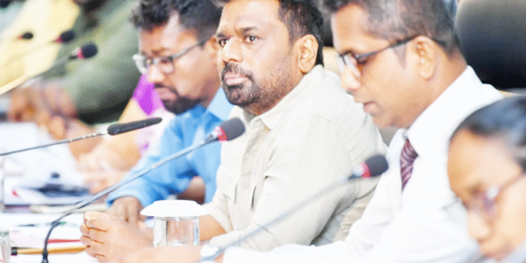 அபிவிருத்தி நிதியை திறைசேரிக்கு கையளிக்க வேண்டாம்!