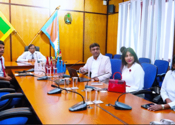 ஆளுநர் – கண்டுபிடிப்பாளர் விக்டர் இடையே சந்திப்பு