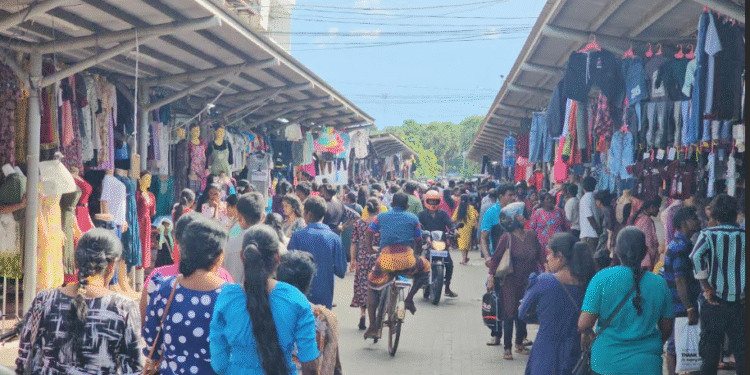 யாழில் களைகட்டிய தீபாவளி வியாபாரம்!