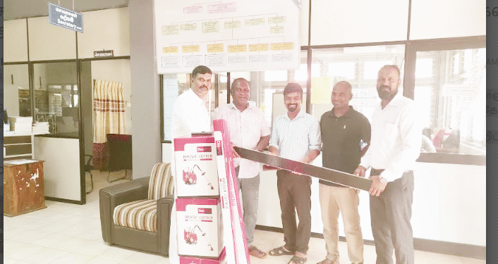 புல் வெட்டும் இயந்திரங்கள் சாவகச்சேரி பிரதேச சபைக்கு அன்பளிப்பு