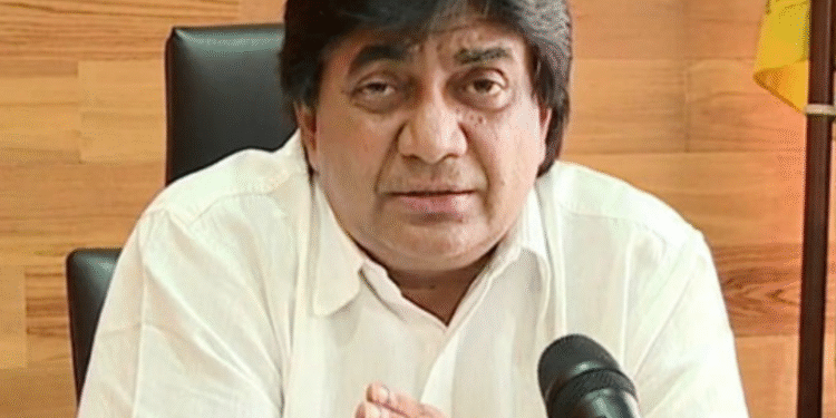 சத்திர சிகிச்சைக்காக எனது வீட்டை விற்றேன் : முன்னாள் இராஜாங்க அமைச்சர் டிலான்