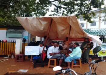 கனமழையிலும் 38ஆவது நாளாக தொடரும் போராட்டம்!