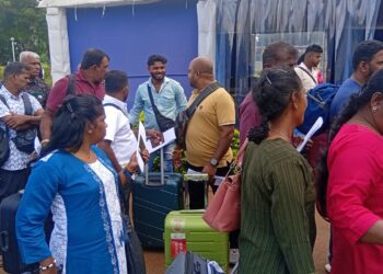 மாற்று அவயவங்கள் பொருத்துவதற்கு இந்தியா சென்ற 35 பயனாளிகள்