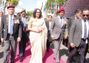 ஆயுதப்படைகளின் நினைவேந்தலும், பொப்பி மலர் தினமும் அனுஷ்டிப்பு