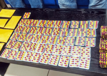 மாணவர்களுக்கு விநியோகிக்கவிருந்த – 1000 போதை மாத்திரைகளோடு 4 பேர் குருநகரில் கைது