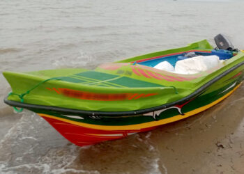 சட்டவிரோதமாக கொண்டுவரப்பட்ட மருந்து மாத்திரைகள், திரவங்கள், களிம்புகளுடன் நால்வர் கைது!