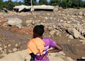 கென்யாவில் பாரிய நிலச்சரிவு : 26 பேர் பலி, 35 பேரைக் காணவில்லை