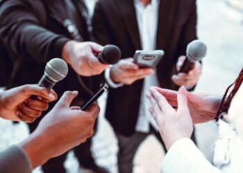 ஊடகத்தினருக்காக ‘மூன்றாவது கண்ணுக்கு சிகிச்சை’