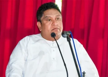 அதிகப்படியான நெரிசலால் சிறைகளில் பாரிய குழப்பங்கள் ஏற்படக் கூடும் : சாமர சம்பத்