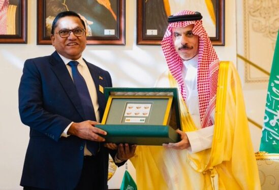 இலங்கைக்கான நினைவுத் தபால் முத்திரையை வெளியிட்ட சவூதி அரேபியா!