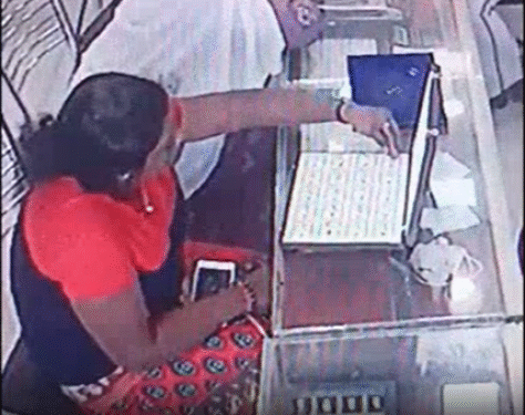 போலி மோதிரத்தைக் கொடுத்து தங்கத்தை மாற்றிய பெண்!