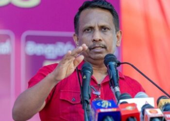 உலக வங்கியிடம் இருந்து பெறப்பட்ட கடன் : அரசியல்வாதிகளின் பெயர்ப்பட்டியலை வெளியிட்ட அமைச்சர்