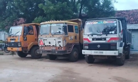 சட்டவிரோத மணல் அகழ்வில் ஈடுபட்ட 4 டிப்பர்கள் மற்றும் 2 உழவு இயந்திரங்கள் பறிமுதல்!