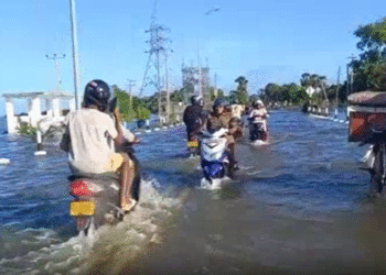 மட்டக்களப்பில் பெருக்கெடுத்த வெள்ளம் – மக்கள் பெரும் பாதிப்பு