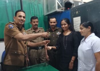 வவுனியாவில் பொலிஸ் அதிகாரிக்கு குவியும் பாராட்டு!