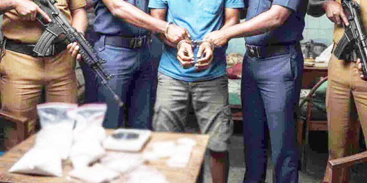 குற்றக் கும்பல் உறுப்பினர் சமபோஷ கைது!