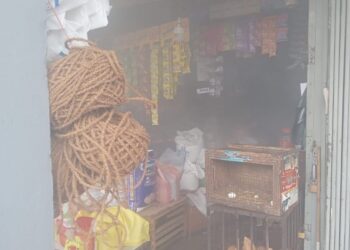 வெல்டிங் தீப்பொறியினால் கடை எரிந்து நாசம்!