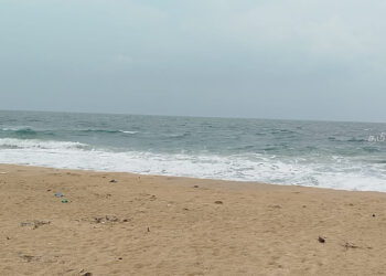 தாளையடி கடற்கரைக்கு செல்லும் சுற்றுலா பயணிகளுக்கு கோரிக்கை