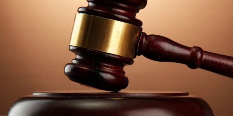 முன்னாள் அமைச்சர்களின் இழப்பீடுக்கு எதிரான மனு விசாரணைக்கு