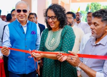 மும்மொழி கல்விப் பாடசாலை திறந்துவைப்பு