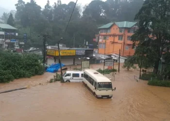 வெள்ளத்தில் மூழ்கிய நுவரெலியா