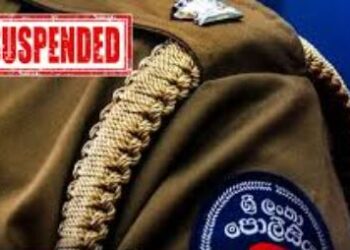 சந்தேகநபர் தப்பியோட்டம் : பொலிஸ் உத்தியோகஸ்த்தர்கள் இருவர் பணிநீக்கம்