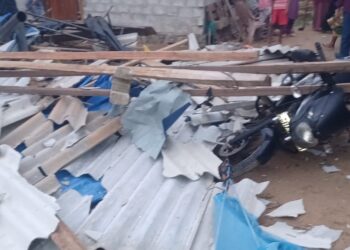 திருகோணமலையில் கடும் காற்று : வீடு சேதம், ஒருவர் காயம்!