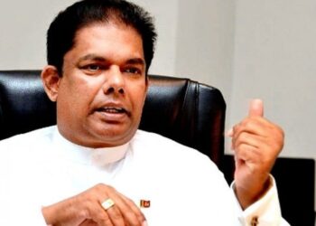 கொள்கலன்கள் விவகாரம் தொடர்பில் ஆராய – தெரிவுக்குழு அமைப்பதற்கு தீர்மானம் மேற்கொள்ளுங்கள்