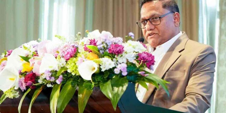 இலங்கையில் திரைப்படம் தயாரிக்க வருமாறு இந்தியர்களுக்கு விஜித அழைப்பு!