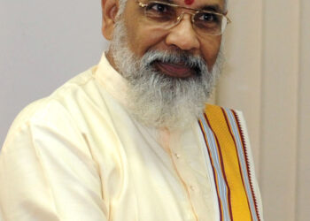 13 ஐ நடைமுறைப்படுத்த பிண்ணடிப்பு