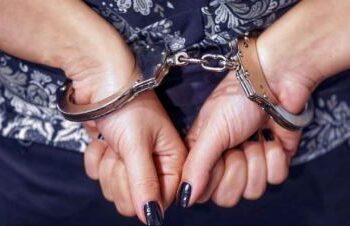 வெளிநாட்டு வேலைவாய்ப்பு பெற்றுத் தருவதாக மோசடி – பலரை ஏமாற்றிய கில்லாடிப் பெண் கைது!