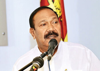 சம்பள உயர்வுக்கு ஜனாதிபதிக்கு நன்றி 25 நாட்கள் பணி நிபந்தனைக்கு எதிர்ப்பு : இராதாகிருஷ்ணன்