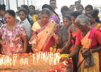 மாவீரர் வாரத்தை முன்னிட்டு மன்னாரில் மாவீரர்களின் பெற்றோர் மதிப்பளிப்பு!