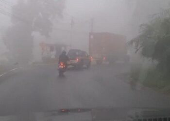 ஹட்டன் – கொழும்பு பிரதான வீதியில் கடுமையான மூடுபனி