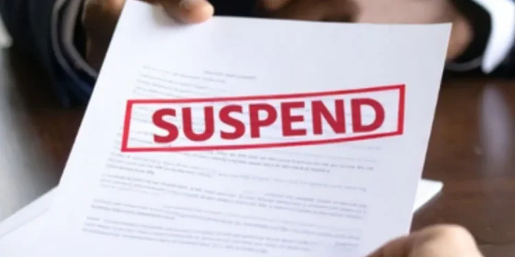 பரீட்சை மேற்பார்வையாளர் நிறைவெறியில் மேற்பார்வை