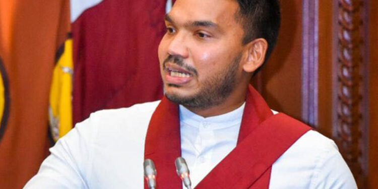 முறையாக மக்களுக்கு சேவை செய்யாவிடின் அரசு கவிழ்க்கப்படும்