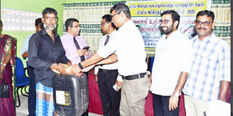 பனைசார் உற்பத்தி : சுன்னாகத்தில் உபகரணங்கள் வழங்கல்