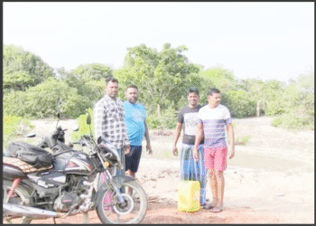 காட்டுப்பகுதி முற்றுகை: கசிப்பு குடிக்க இருந்தோர் தப்பியோட்டம்