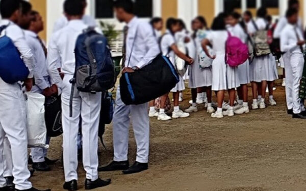 பாடசாலை நேரம் நீடிப்பு!