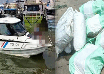 காவல்படையினரால் கைப்பற்றப்பட்ட  அதிகமான பீடி இலைகள்